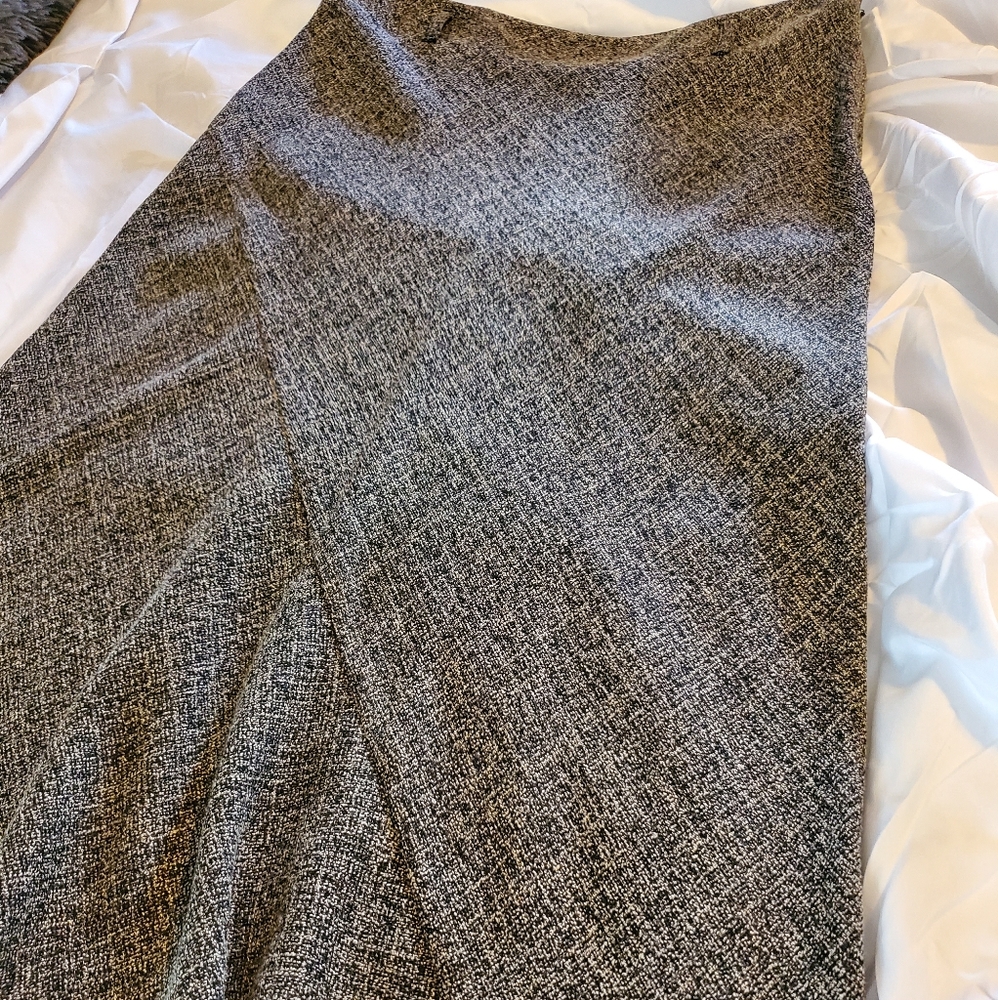 Ladies skirt